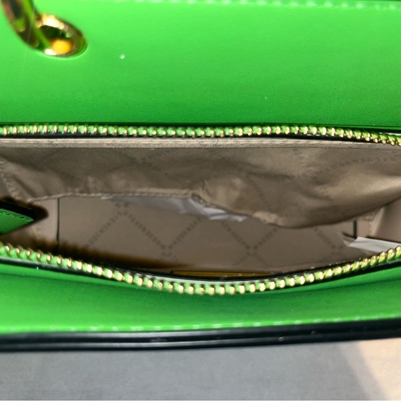 BRAND NEW GREEN STEVE MADDEN CROSSBODY BAG - Picture 3 of 3